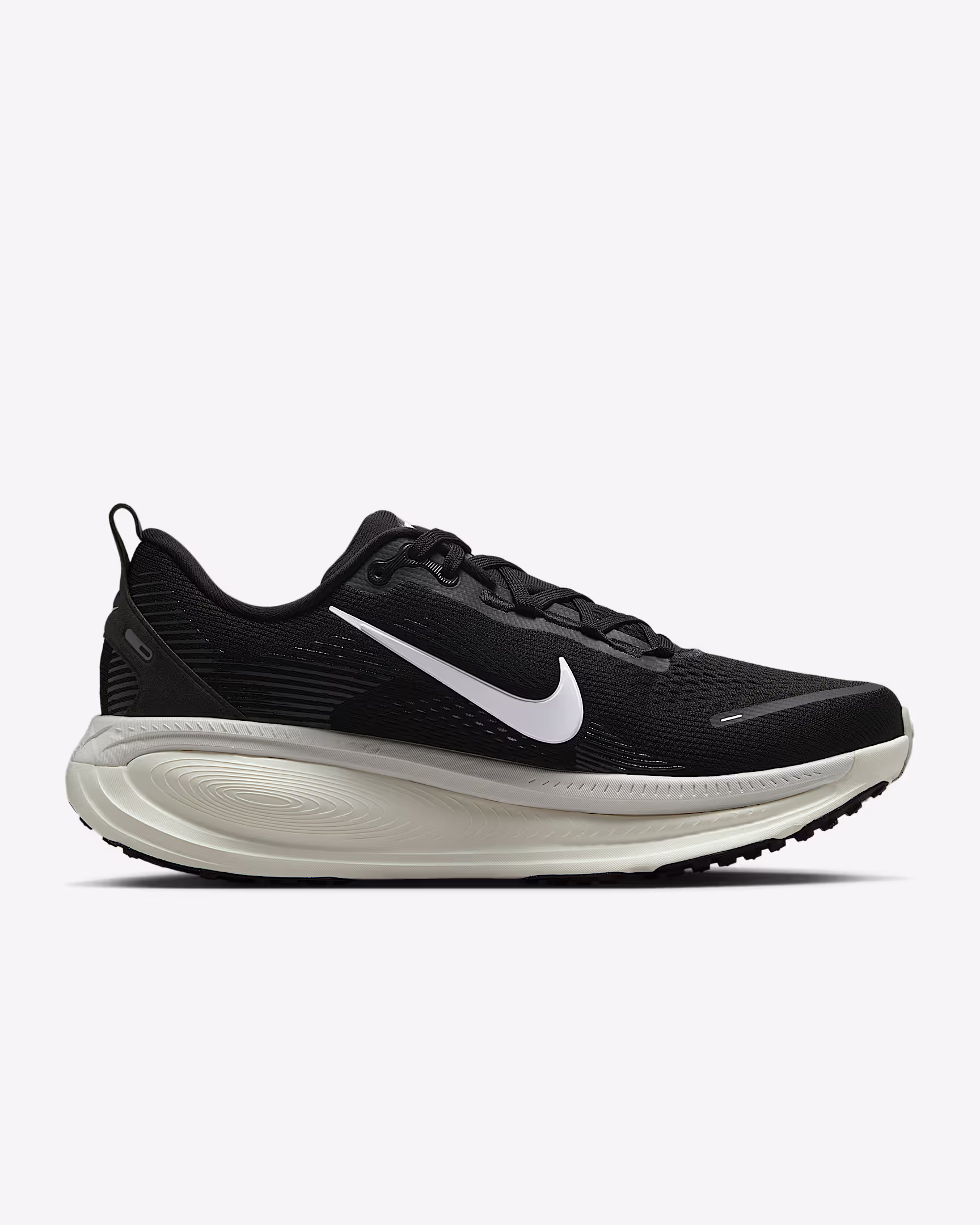 Nike Vomero 18 （man Black/Coconut Milk/Light Iron Lime/Peak White）